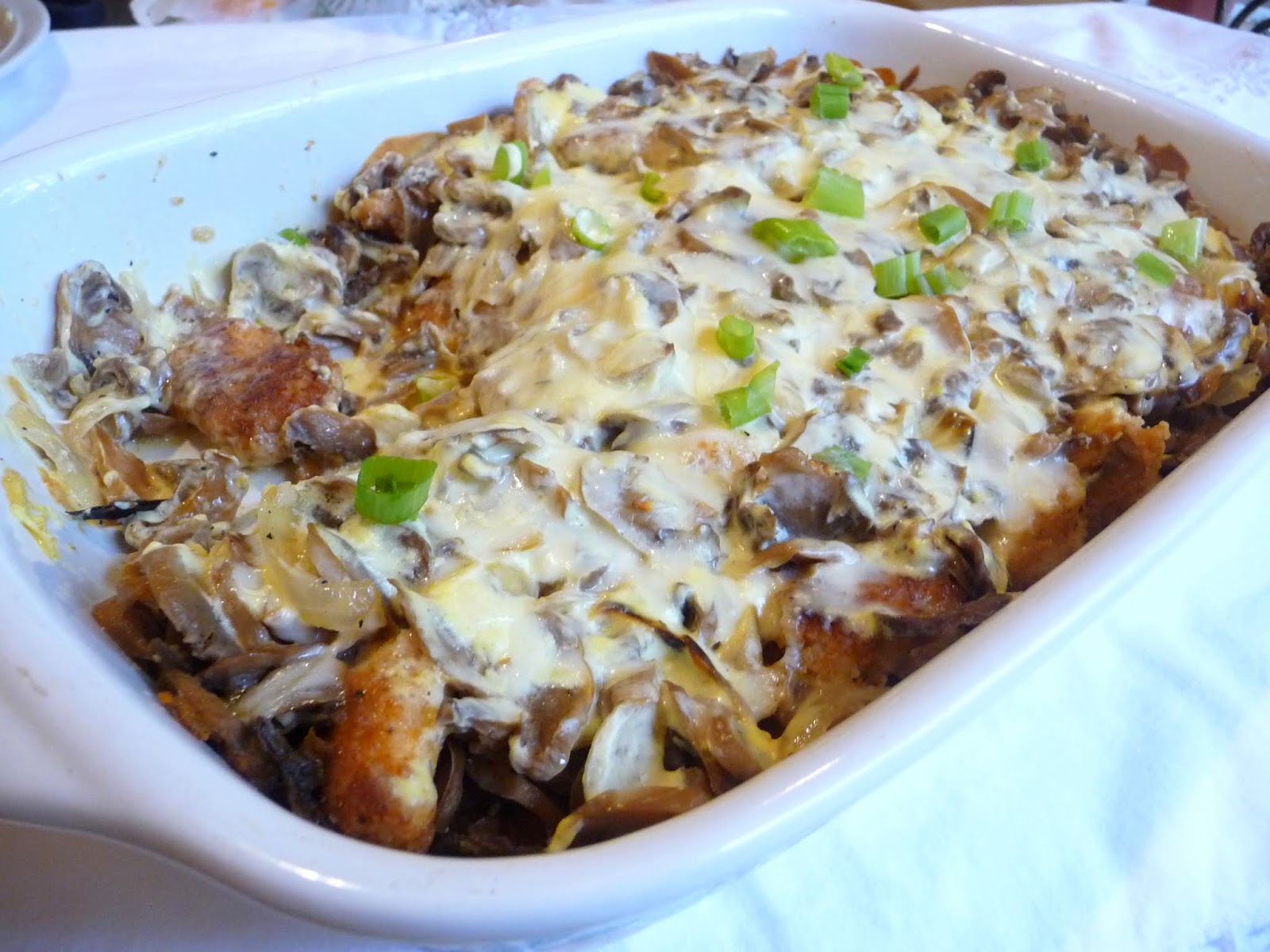 SPLENDID LOWCARBING BY JENNIFER ELOFF "BREADED" CHICKEN MUSHROOM BAKE