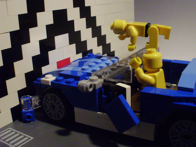 LEGO dummies car crash test