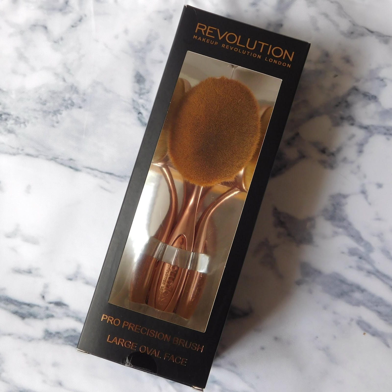 Makeup Revolution Precision Oval Brush Collection - Packaging Makeup Revolution Precision Oval Brush Collection - Packaging