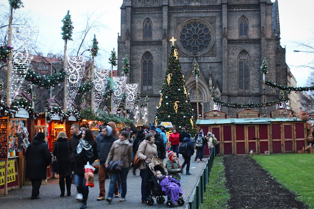 Christmas markets in Prague. Tips where to go so you see the less famous ones but equally as beautiful ones.