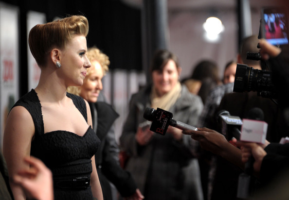 Scarlett Johansson attends We Bought A Zoo Premiere Photos