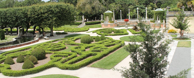 Jardines en la Villa Vizcaya Jardines en la Villa Vizcaya