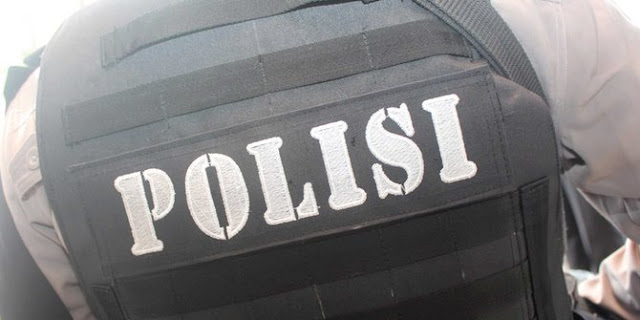Aksi Polisi Tolong Balita yang Kejang-kejang Aksi Polisi Tolong Balita yang Kejang-kejang
