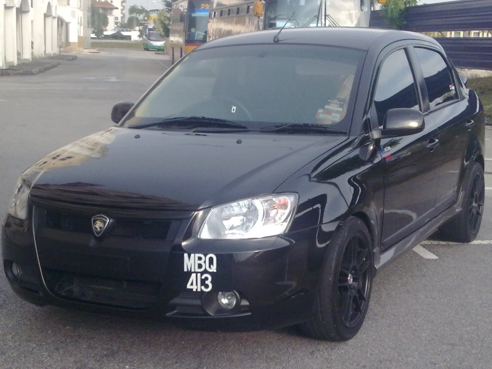 MUHAMED FAUZY SALLEHUDIN kereta saga BLM hitam