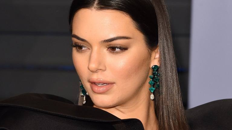 Kendall Jenner Jadi Model Termahal Dunia, Bayarannya Rp328 Miliar Kendall Jenner Jadi Model Termahal Dunia, Bayarannya Rp328 Miliar