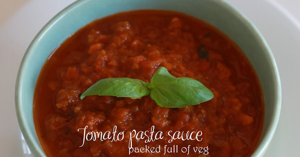 Mixing it up in HK: Tomato pasta sauce packed full of veg!