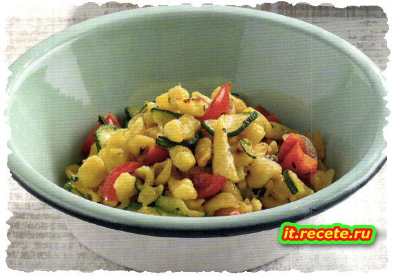 Spaetzle mediterranei con farina di cecina Spaetzle mediterranei con farina di cecina