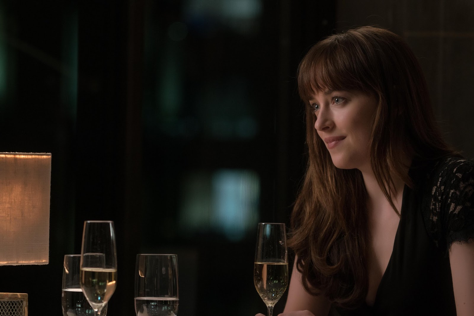 Fifty Shades Updates: HQ PHOTO: New Still from Fifty Shades Darker