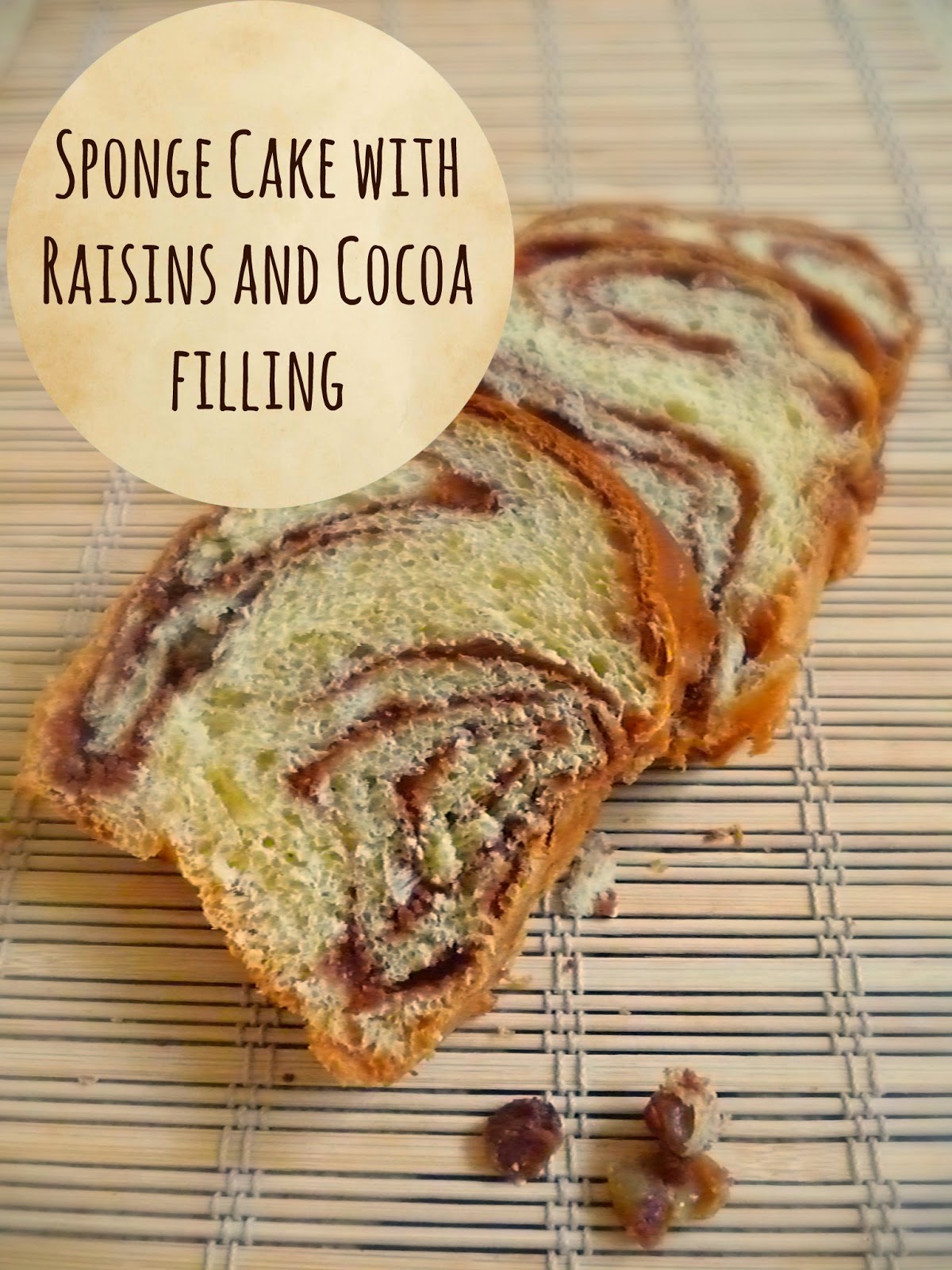 Recipe - Sponge cake with raisins and cocoa filling