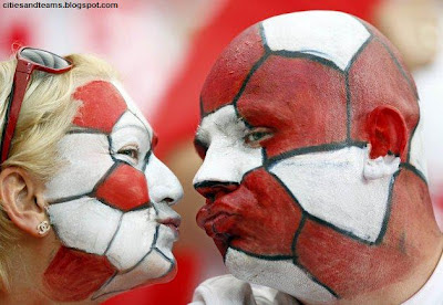 Nice Polish Couple Euro 2012 Fans During Poland And Greece Hd Desktop Wallpaper