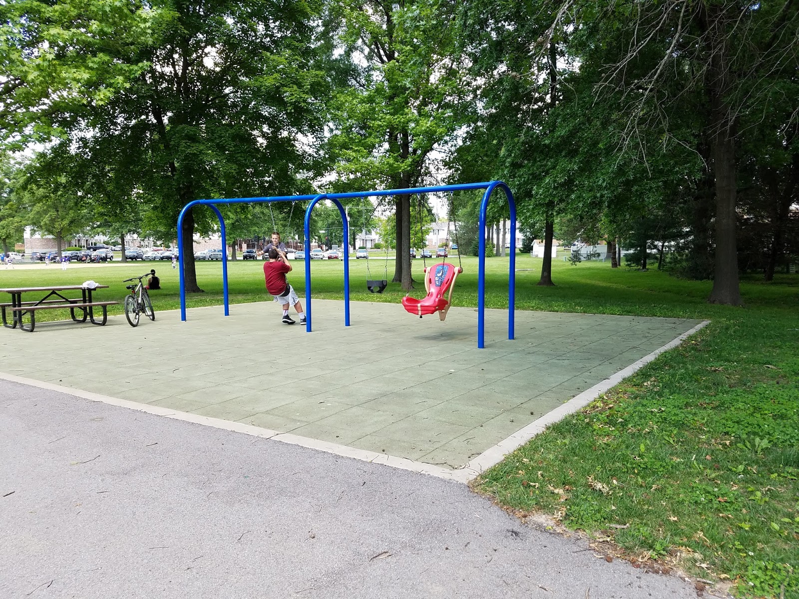 Play St. Louis Covenant Park, St. Peters