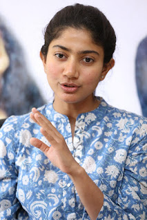 Sai Pallavi looks super cute in plain dress at her interview in Telugu about movie Fidaa ~ Exclusive Celebrities Galleries 036