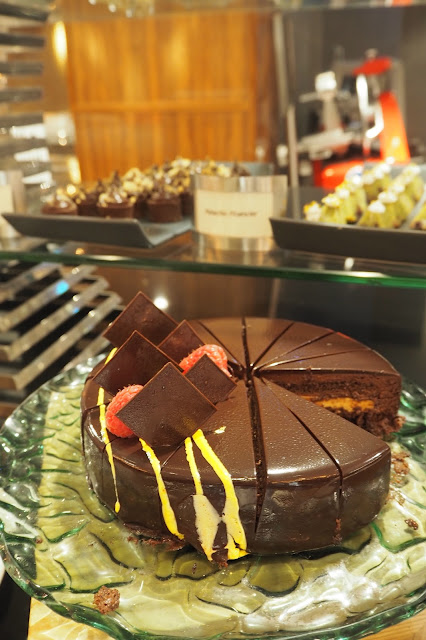 Chocolate Banana Cake Review Element Restaurant Hotel Buffet Singapore Chocolate Banana Cake Review Element Restaurant Hotel Buffet Singapore