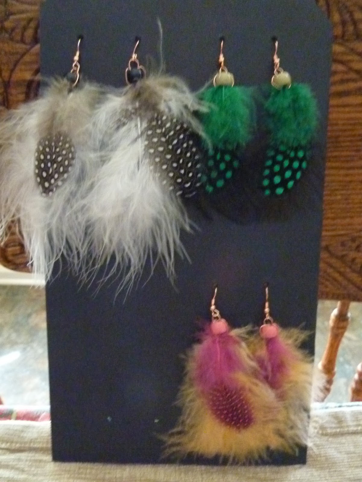 Make it easy crafts: Feather Earrings tutorial
