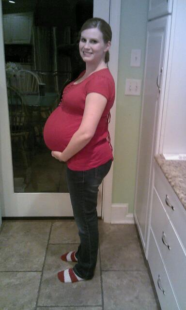 беременность в 37 лет третий. первая беременность в 37. беременность в 37 лет третий. живот в 3 триместре. беременная женщина 38 недель.