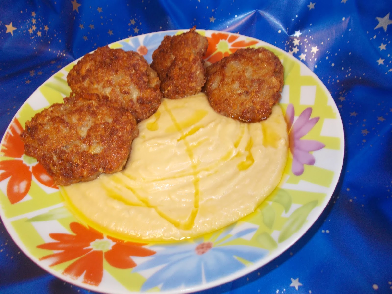 Chiftelute si pasta de naut