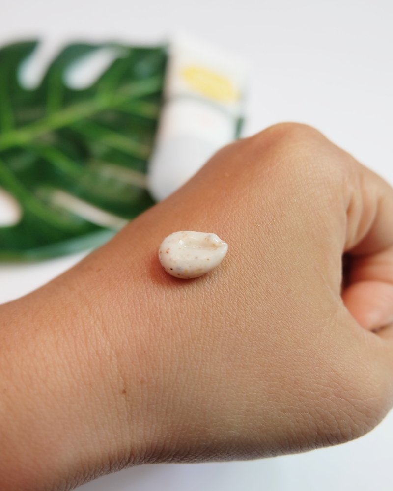 Review Emina Apricot Jam Face Scrub Wulan Kenanga