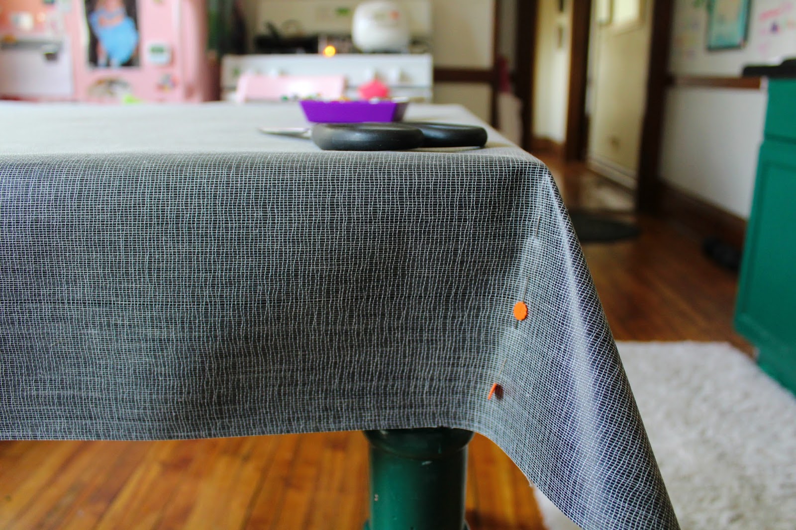 sewhungryhippie DIY Chalk cloth table cover