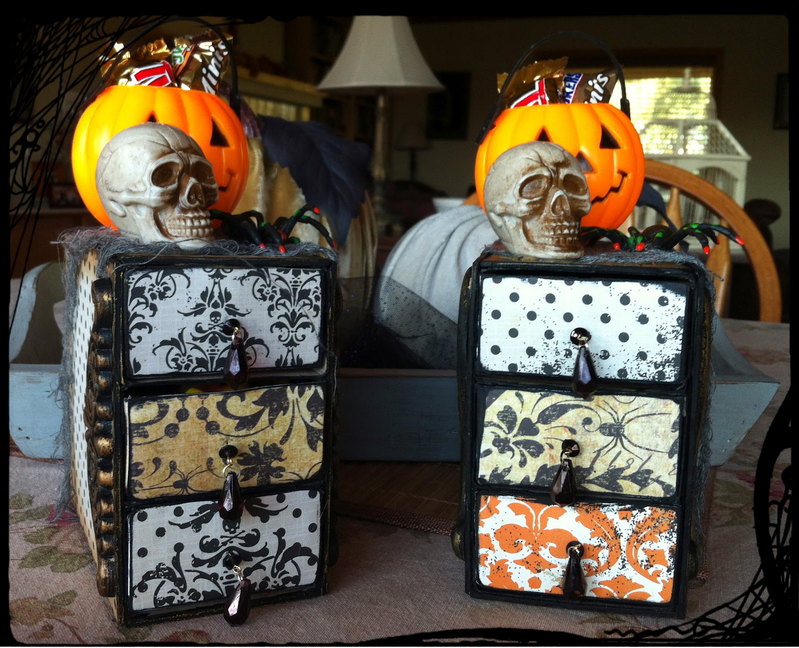 Kluckingbear Halloween In A Box