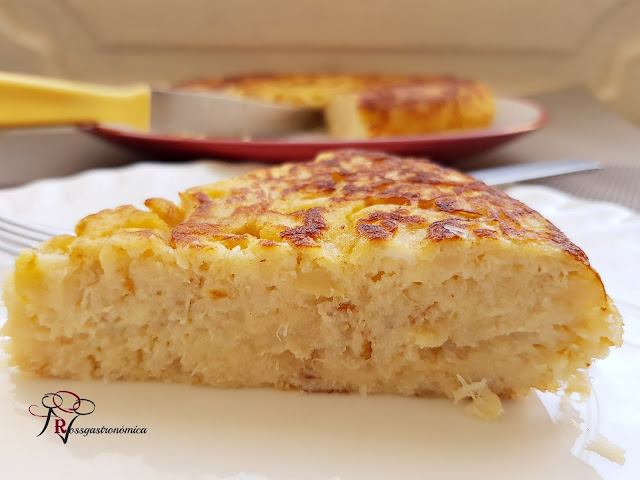 TORTILLA DE PATATA Y BACALAO TORTILLA DE PATATA Y BACALAO