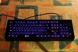 Tastatur mit Beleuchtung... Tastatur mit Beleuchtung...