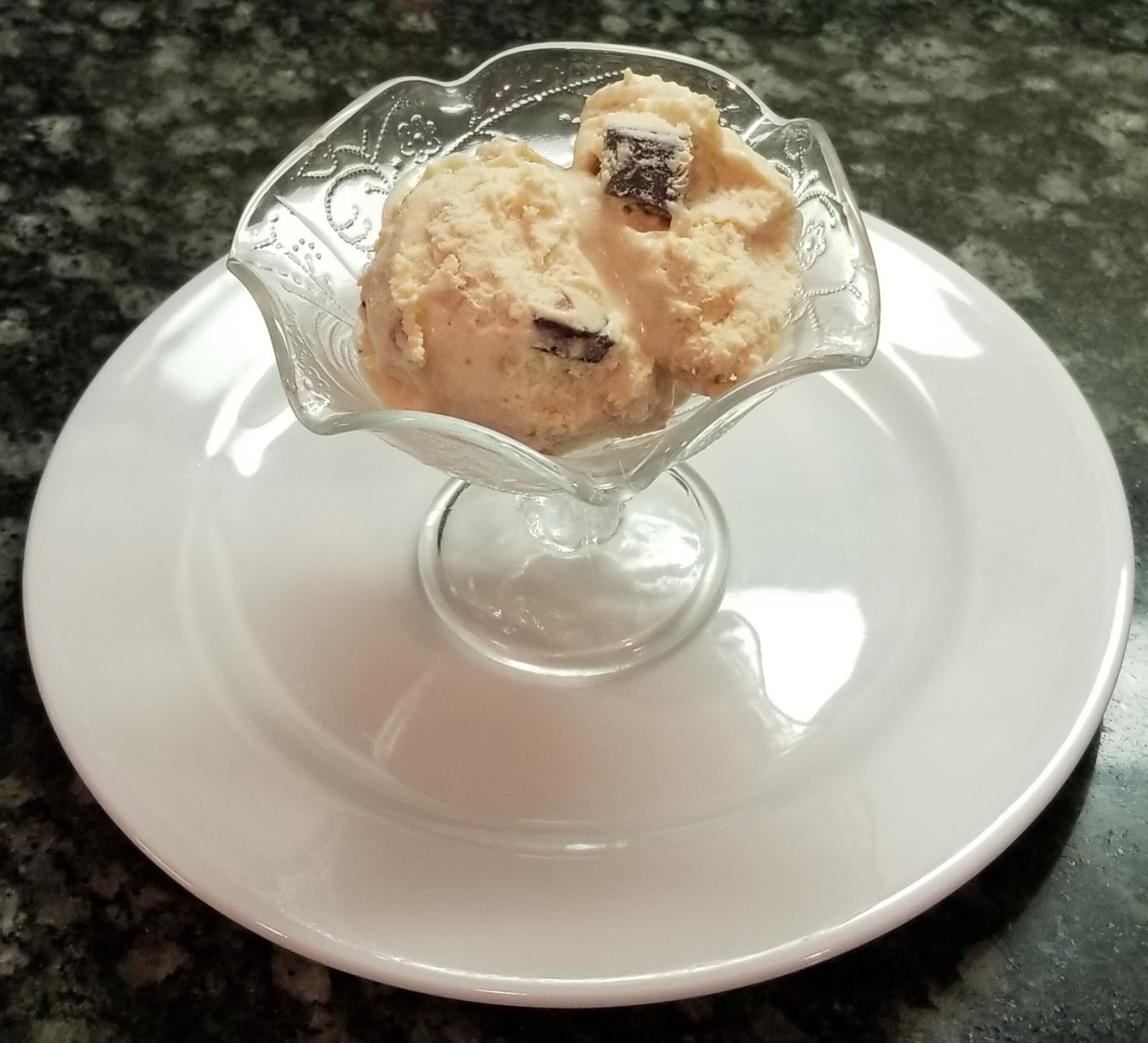 Carrie's Kitchen Creations KETO/ LOW CARB Peanut Butter, Banana