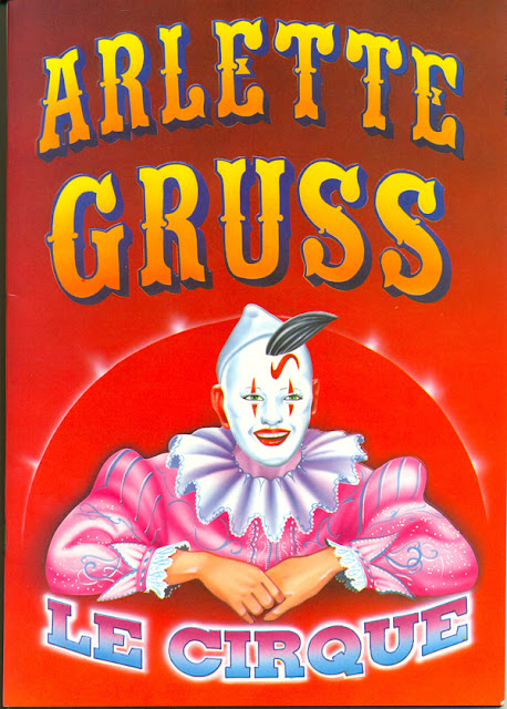 un clown sur la couverture du programme du cirque Arlette Gruss 1996 