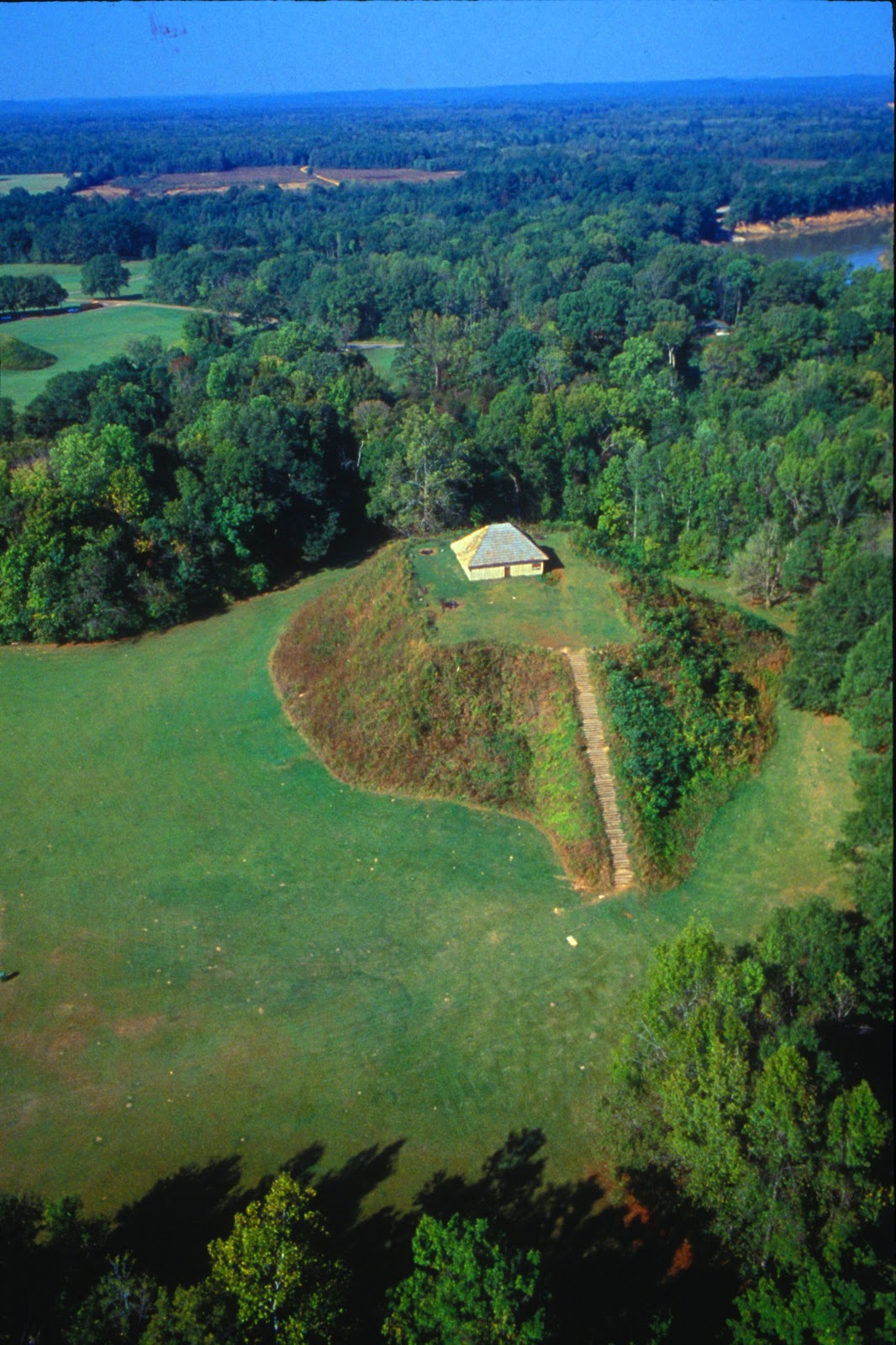 Southeastern Literary Tourism Initiative Shiloh Mounds, Cahokia, and