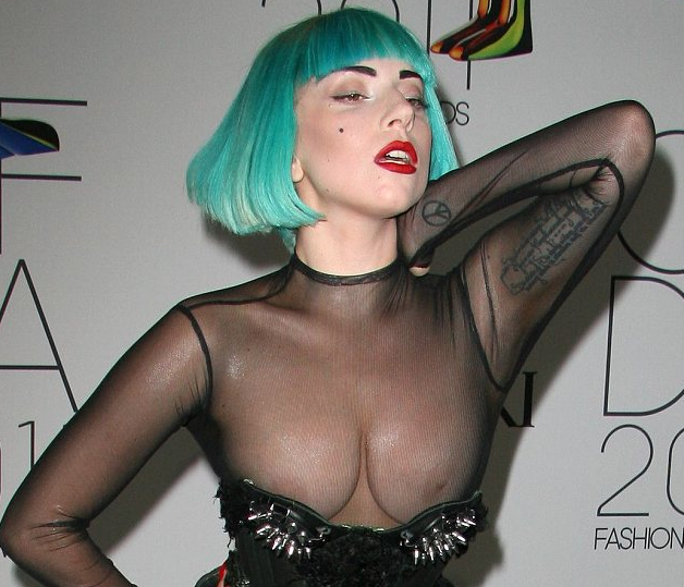 Fotos Lady Gaga Sorprende Al Presentarse Casi Desnuda En Un Evento