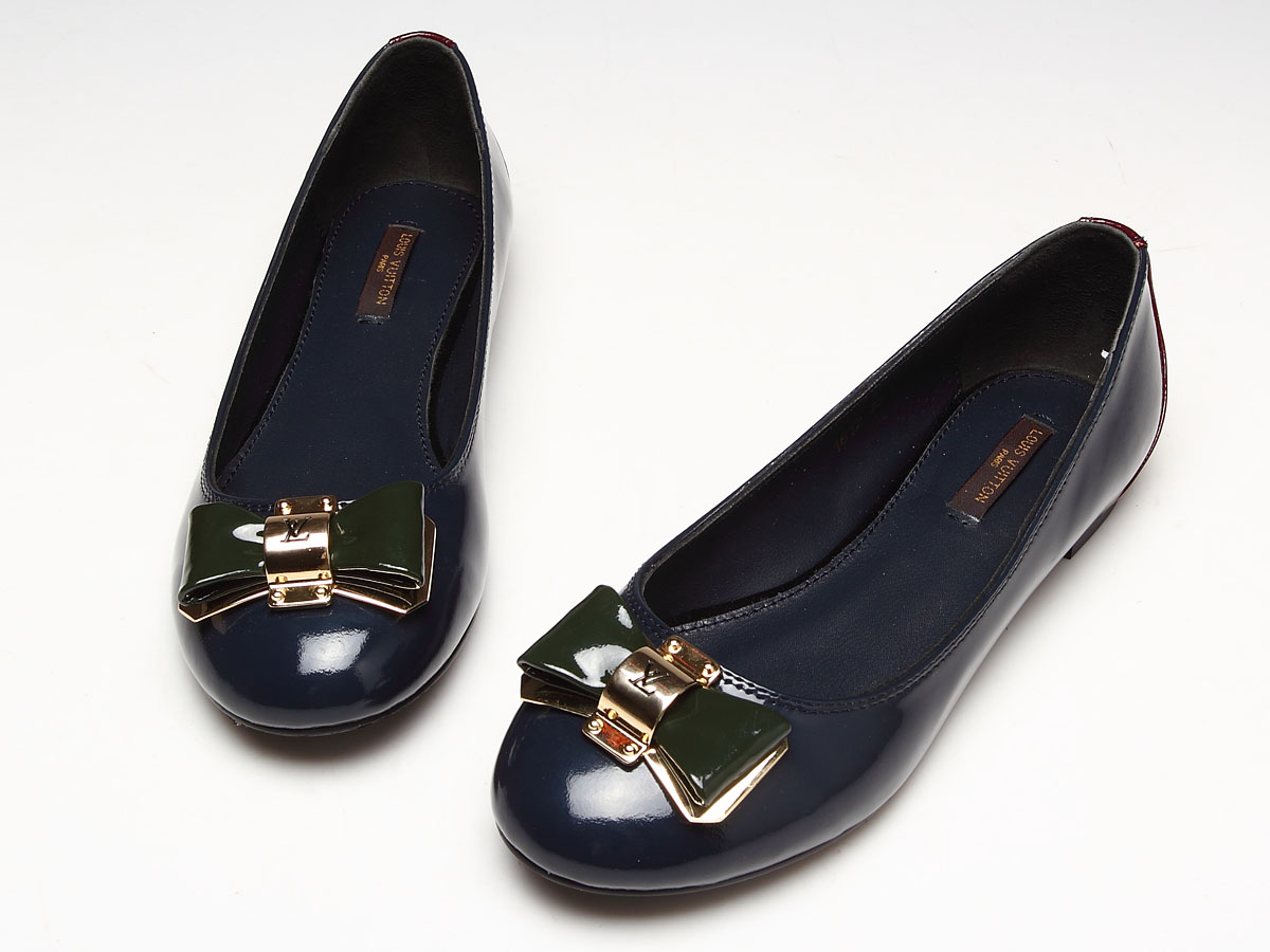 “Simplicity is the keynote of all true elegance.” : Ladies Flat Shoes
