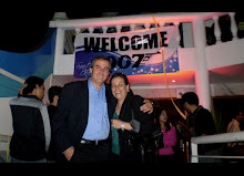 JBC producer Luis Grandon Toledo with fan welcome Quantum Of Solace in Chile