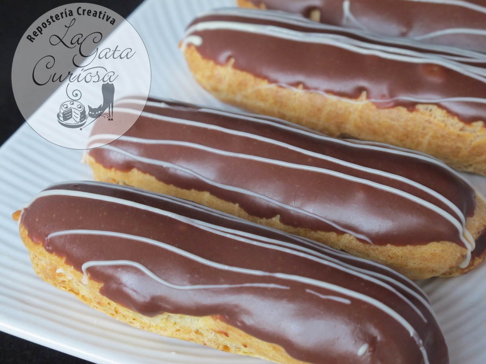 La Gata Curiosa: ECLAIRS CON CREMA DE CHOCOLATE