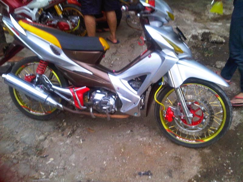 Modifikasi Motor Honda Revo Terbaru