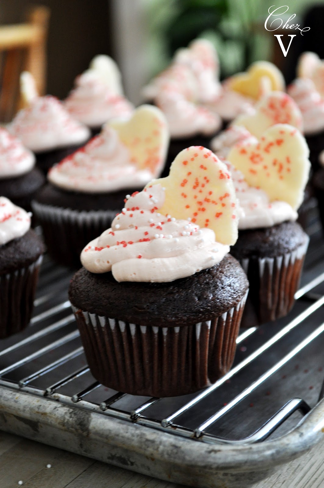 Chez V: Holiday - A DIY Valentine Mug, Baked Goods & Flowers