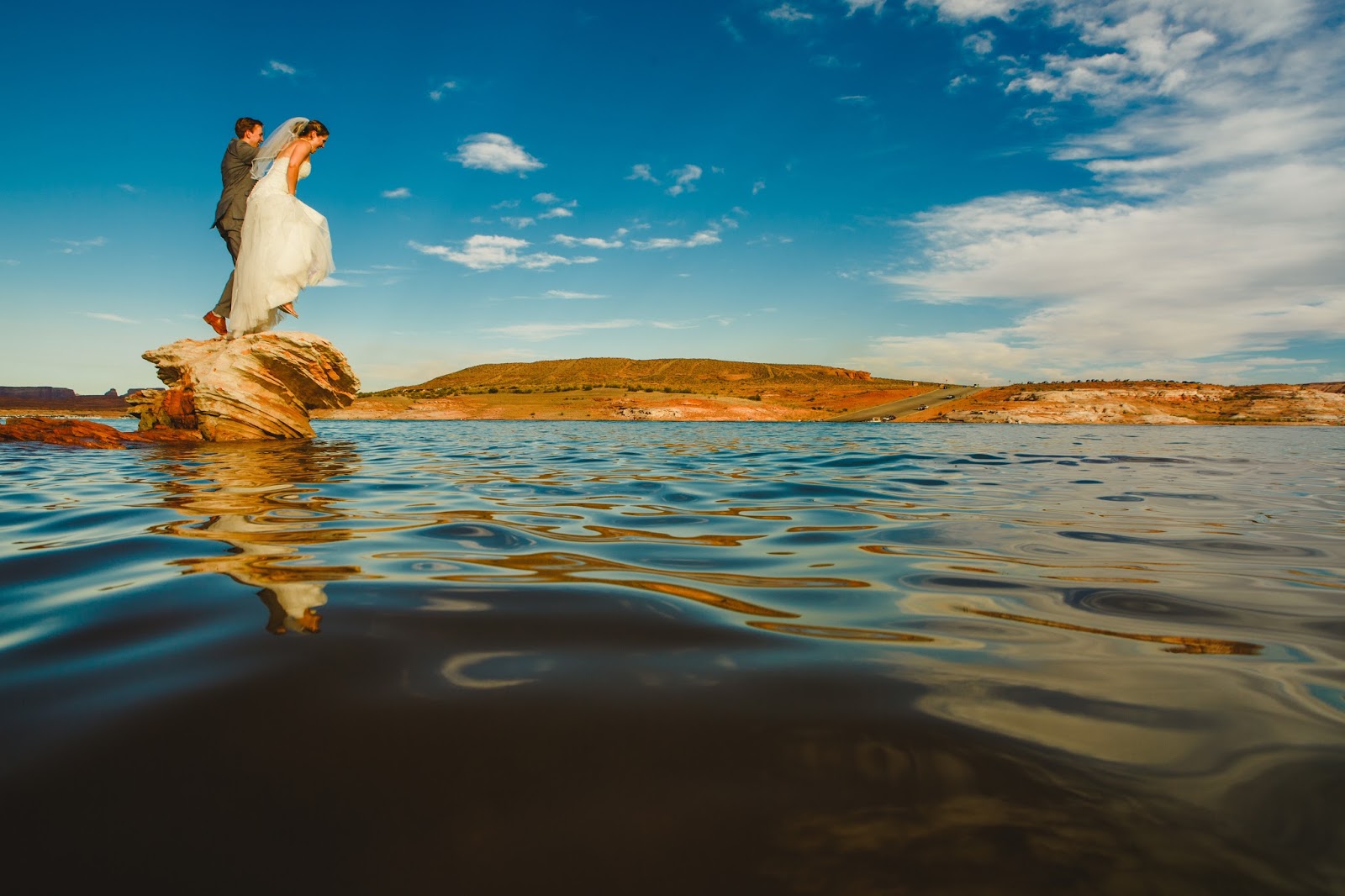 Lake Powell Wedding Splash Bon Miller Lake Powell Wedding Splash