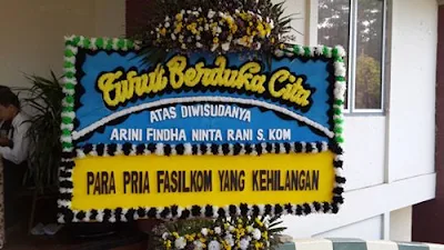 Ucapan Wisuda dan Menikah Lucu dan Bikin Baper