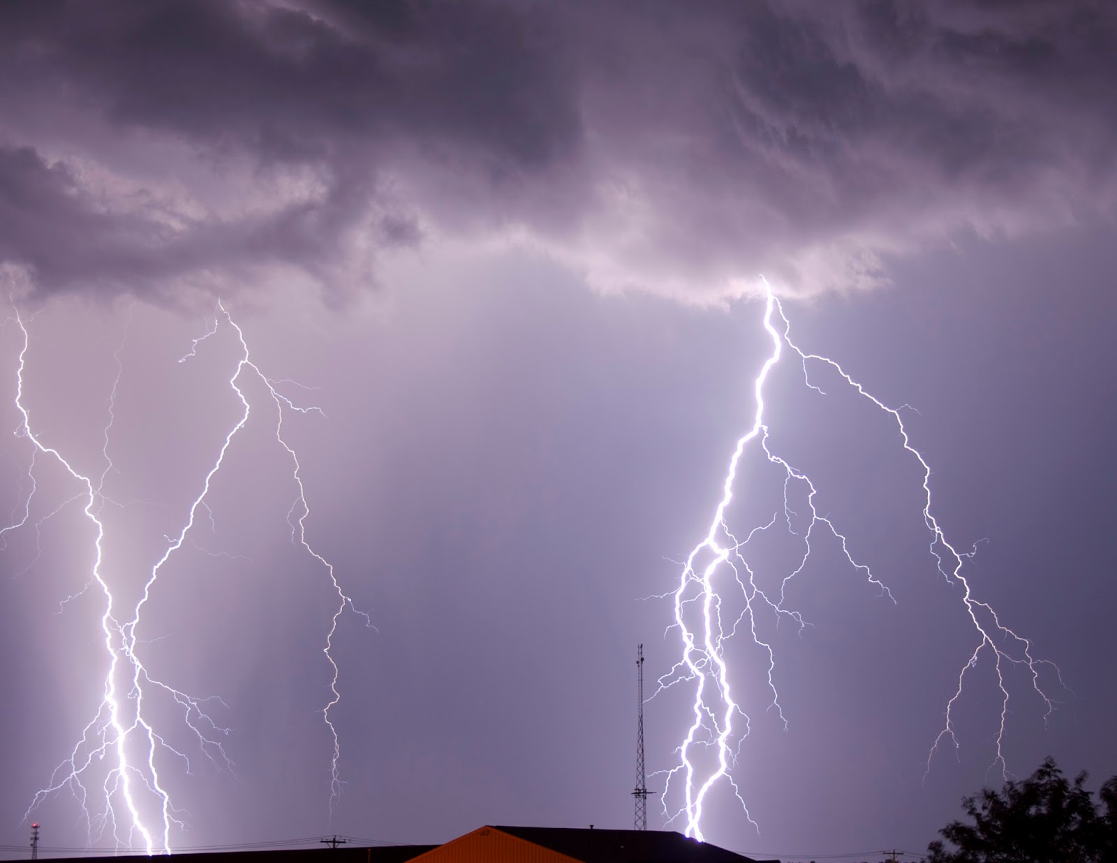 Epic Lightning Photos with Canon Rebel XT, Acquisition Details [Stellar Neophyte Astronomy Blog]