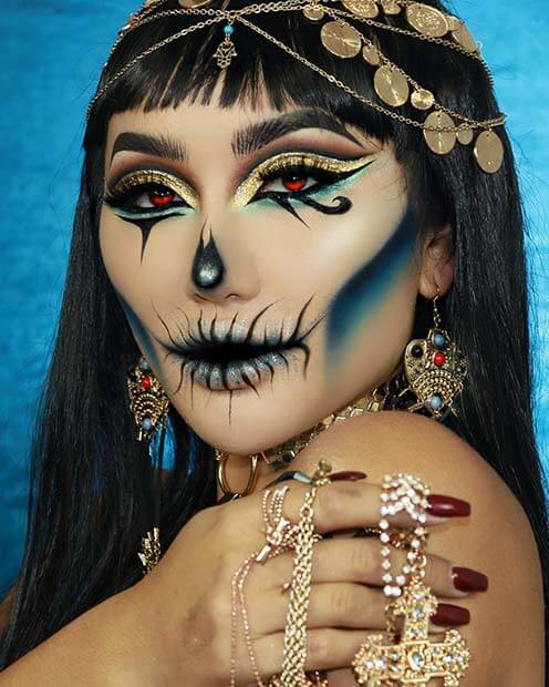 23 Must-Have Cleopatra Makeup Ideas For Halloween To Rock In Queen Cleopatra is the most beautiful and iconic Lady in Ancient Egyptian history 23 Must-Have Cleopatra Makeup Ideas For Halloween To Rock In