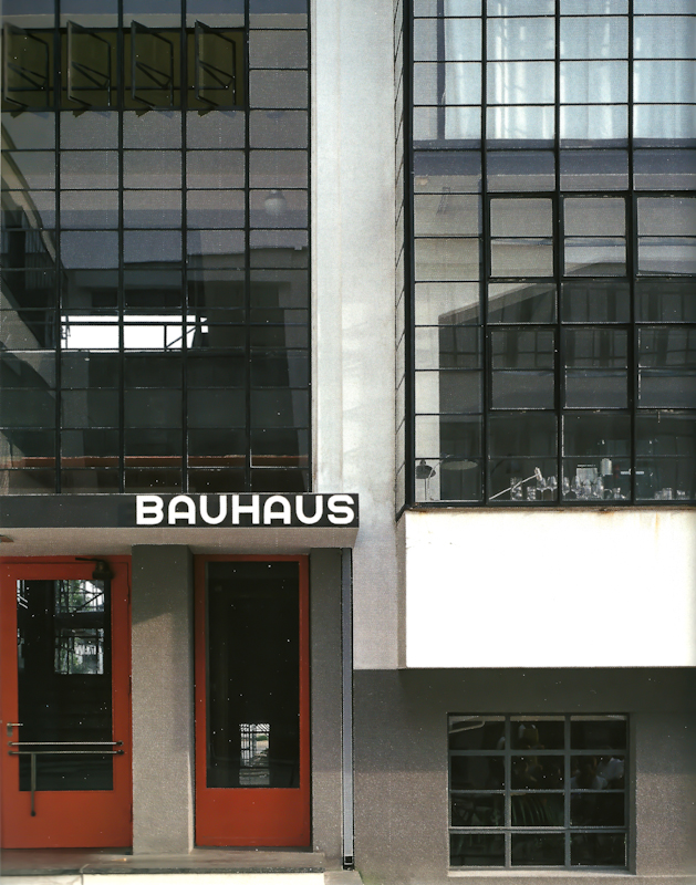 Corners of the 20th Century: Escuela de la Bauhaus (1919-1933)