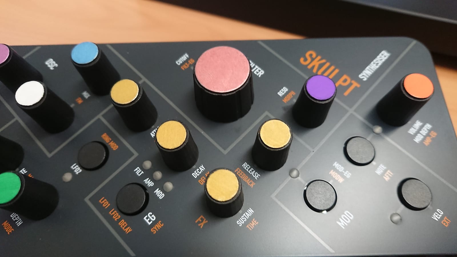 MATRIXSYNTH Modal Electronics Skulpt w/ Colored Knob Caps