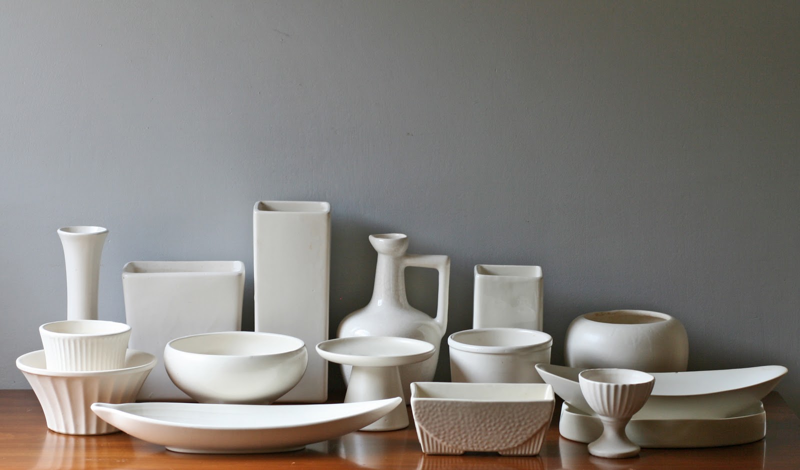 Modish Vintage: sneak peek: white pottery vases