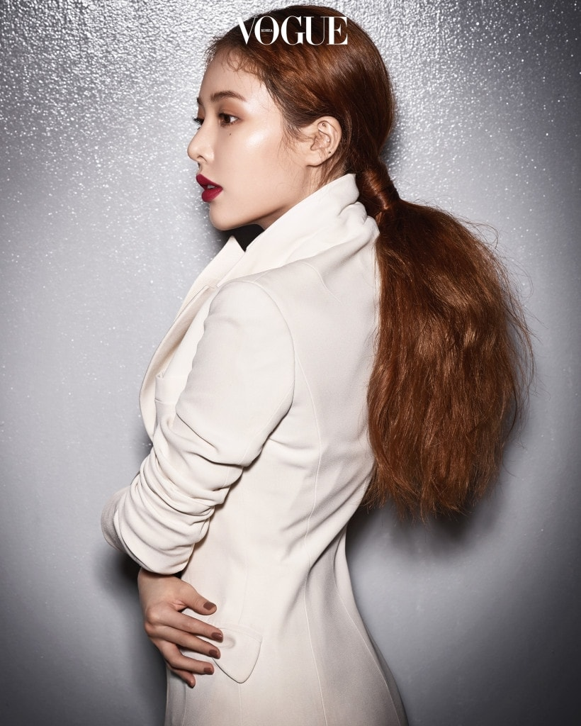 twenty2 blog: 4minute's HyunA in Vogue Korea September 2017 | Fashion