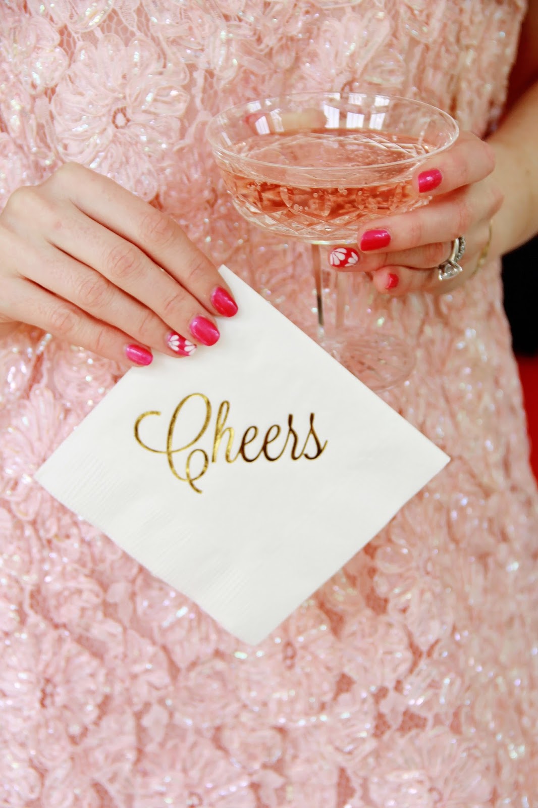 Teggy French SEQUINS & LIPSTICK