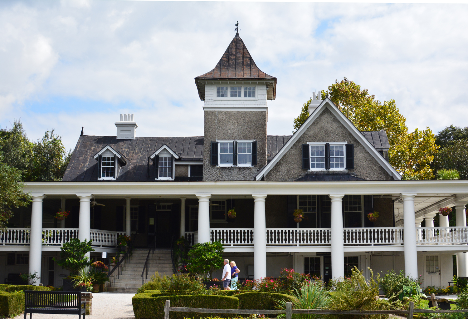 Dreams in HD Travel Magnolia Plantation + The Angel Oak Tree