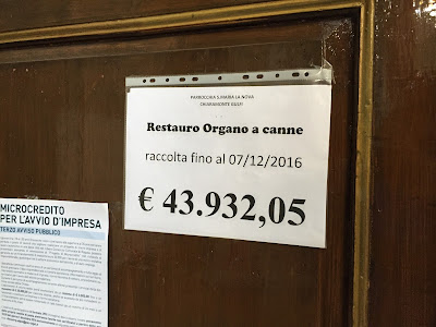 Explanation of the fundraising for the church organ in Chiaramonte Gulfi.
