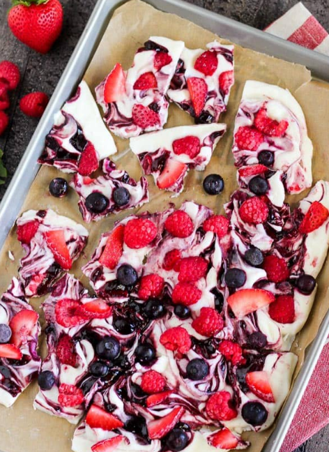 BERRY SWIRL FROZEN YOGURT BARK BERRY SWIRL FROZEN YOGURT BARK