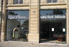 Billards et baby foot à prix discount au magasin usine René Pierre