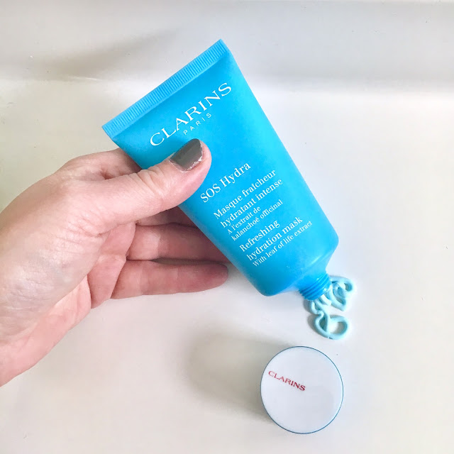 Disclosure: This product was furnished by a PR representative for Clarins. Clarins, Clarins SOS Hydra Refreshing Hydration Mask, face mask, skincare, skin care, #ValentinesMaskChallenge