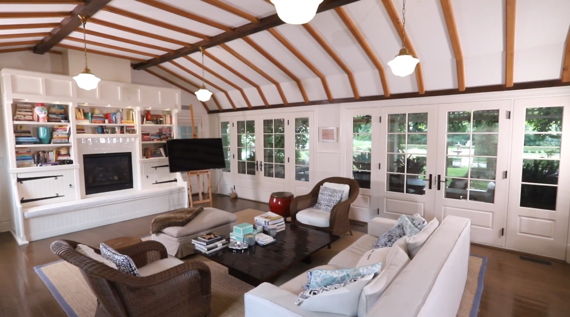 Tour 50 Middle Ln, East Hampton, NY vs. 29 Interior Design Photos