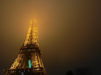 Ciudades conquistadas por la niebla - Torre Eiffel
